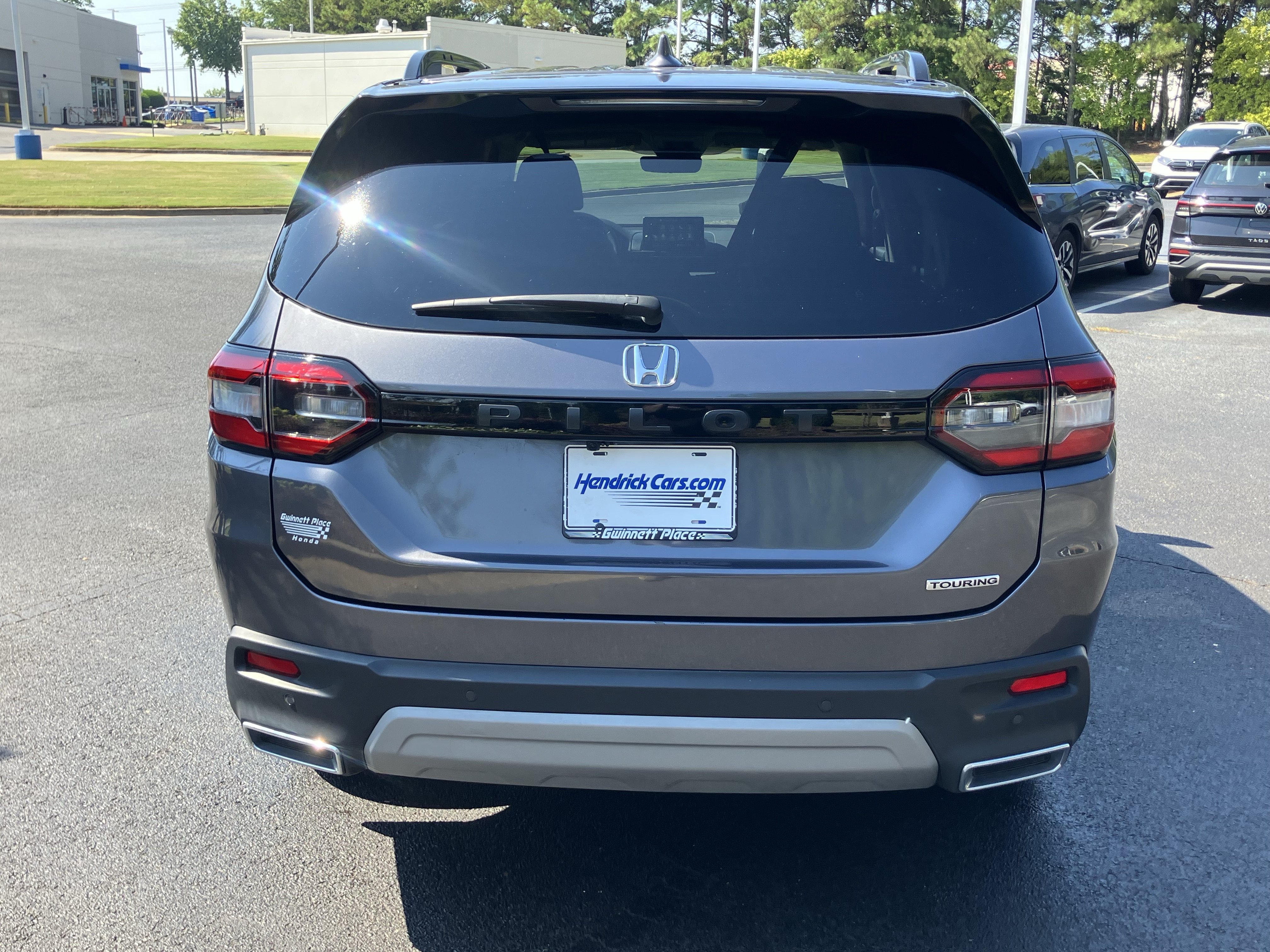 Certified 2025 Honda Pilot Touring image 9
