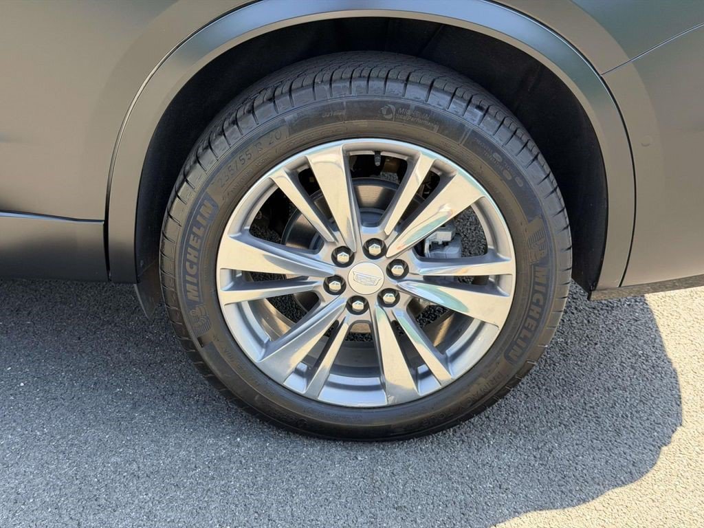 Certified 2025 Cadillac XT6 Premium Luxury w/ Technology Package AWD/4WD image 12