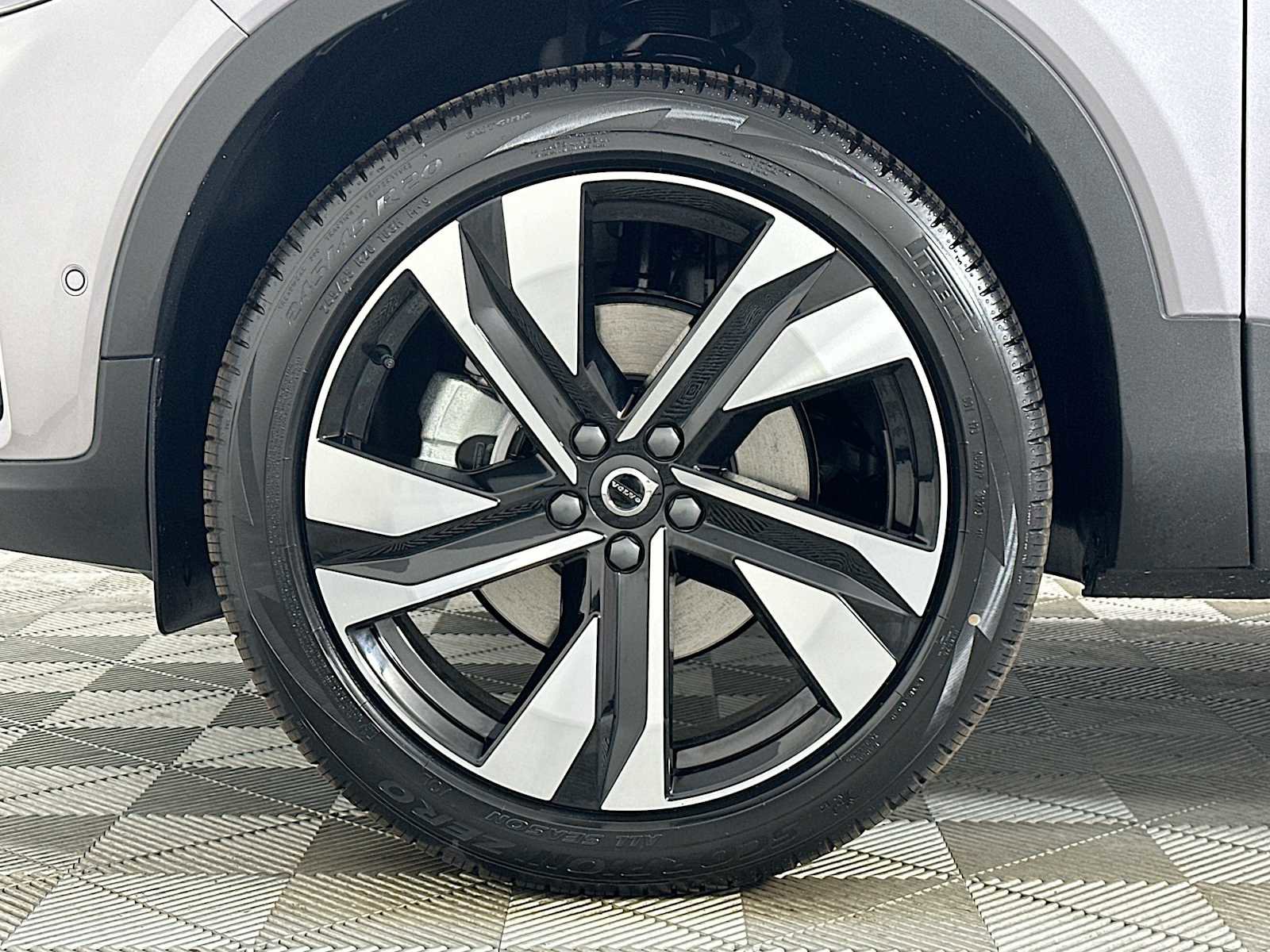 New 2026 Volvo XC40 B5 Ultra w/ Climate Package image 29