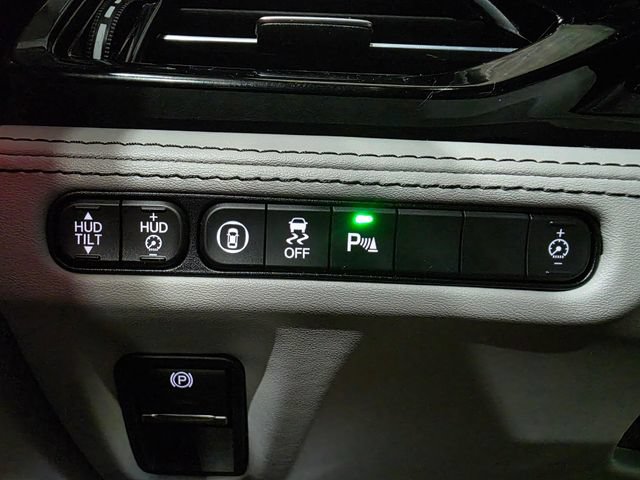 Used 2025 Acura MDX SH-AWD w/ Advance Package image 18