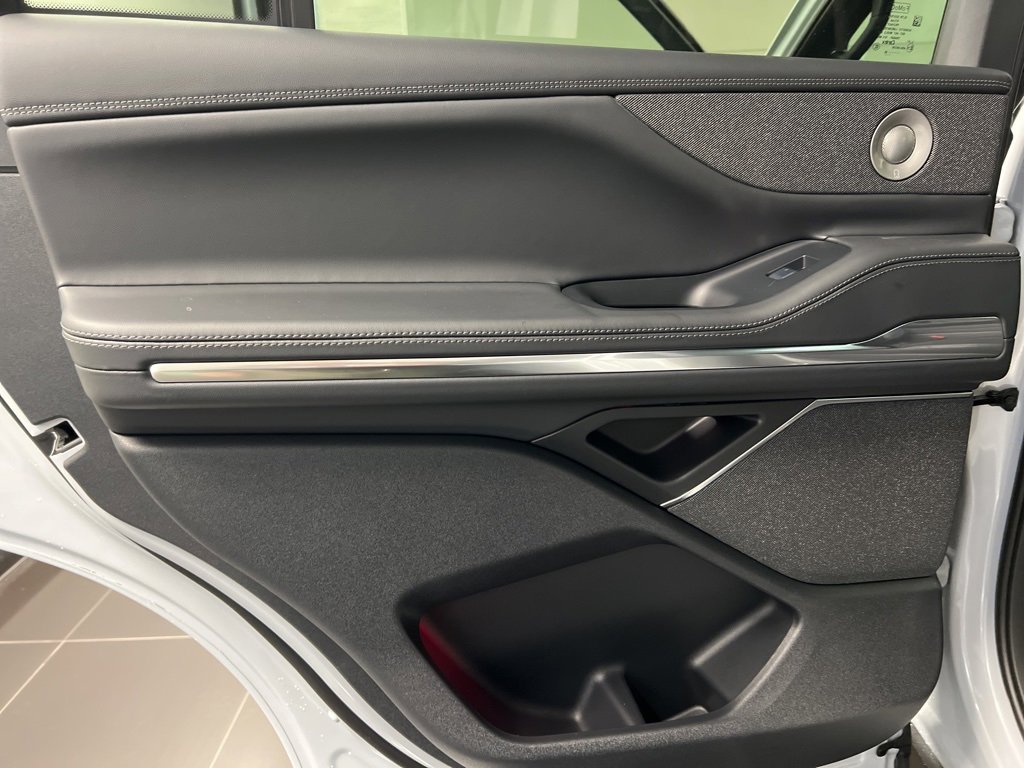 New 2026 Lincoln Navigator Reserve image 42