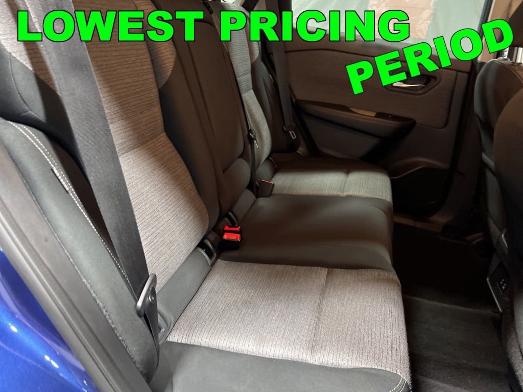 Used 2022 Nissan Rogue SV image 11