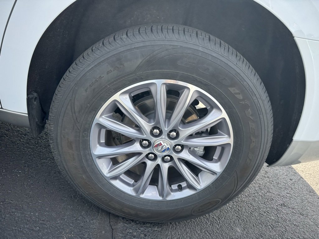 Used 2024 Buick Enclave Premium image 9