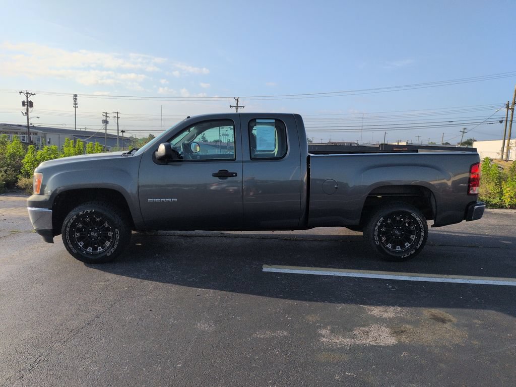 Used 2011 GMC Sierra 1500 W/T RWD image 2
