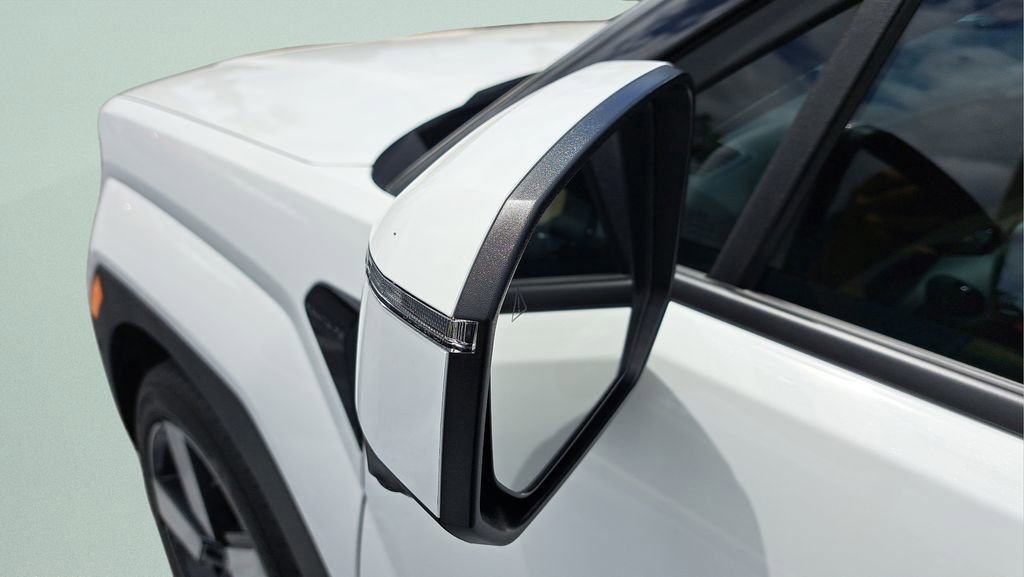 Used 2025 Hyundai Santa Fe Limited image 35