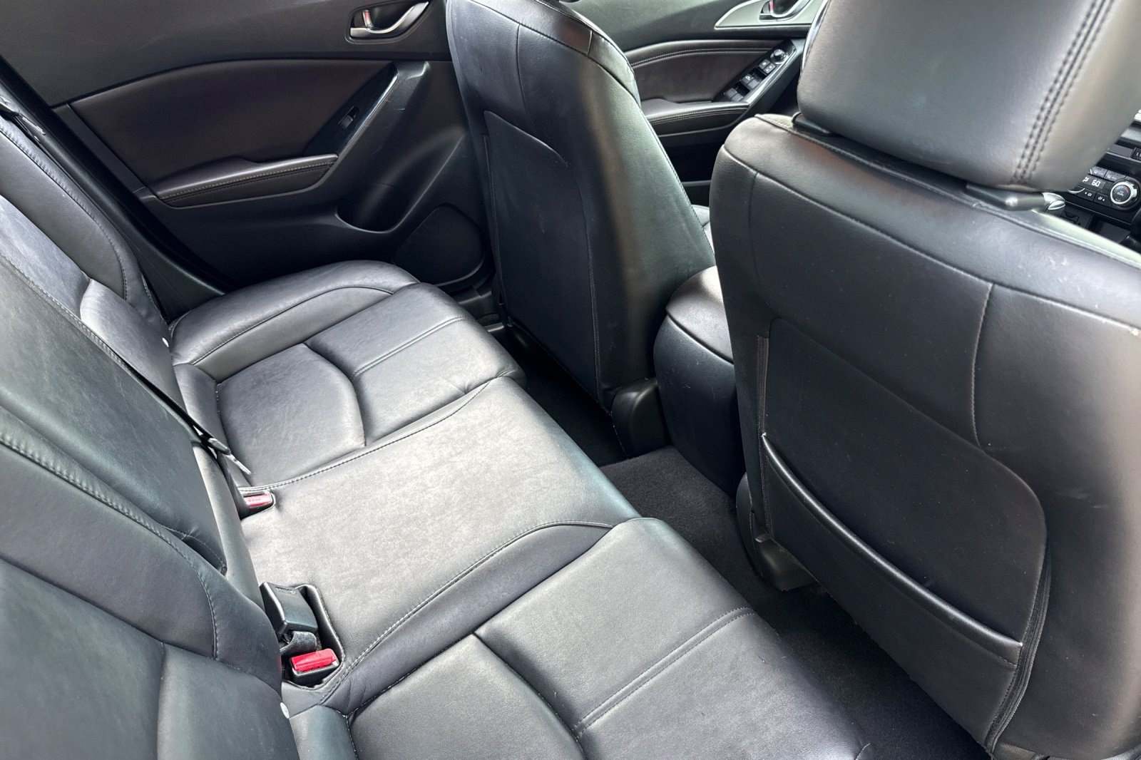 Used 2017 MAZDA MAZDA3 Touring FWD image 31