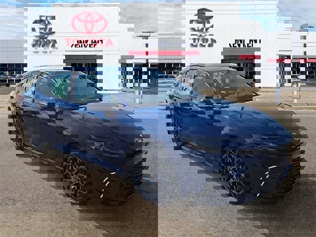 New 2026 Toyota Camry SE image 1