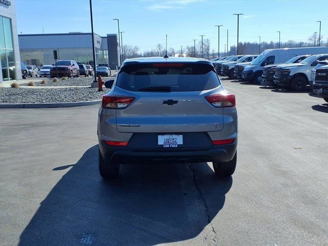 Used 2024 Chevrolet TrailBlazer LS image 29