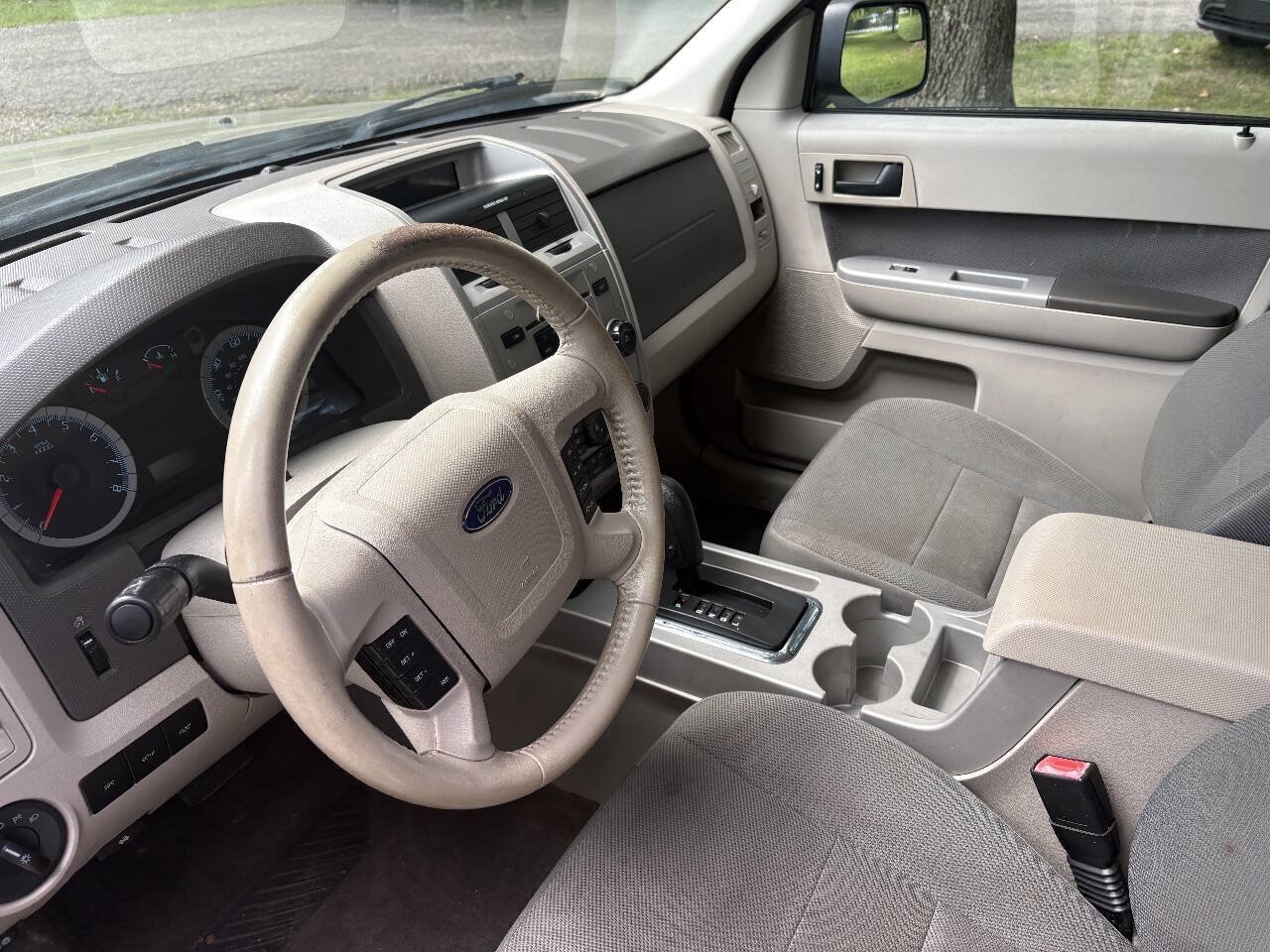 Used 2010 Ford Escape XLT FWD image 21