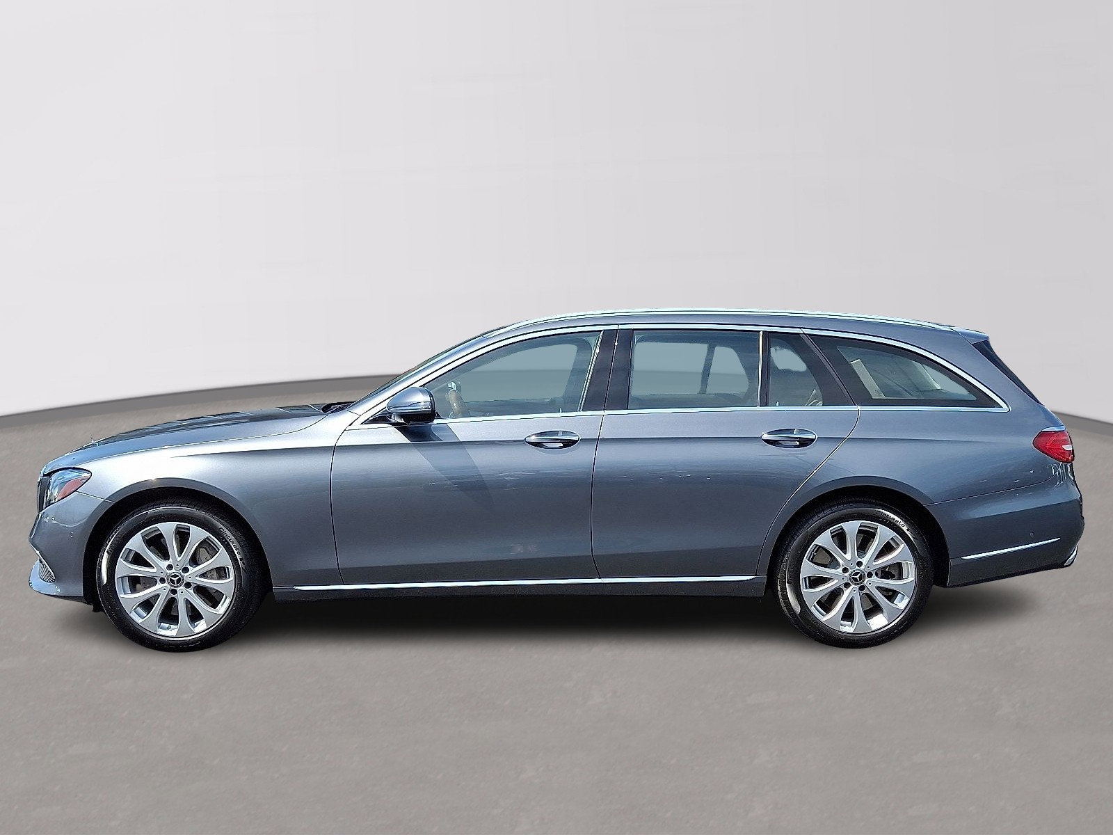 Used 2019 Mercedes-Benz E 450 4MATIC Wagon image 7