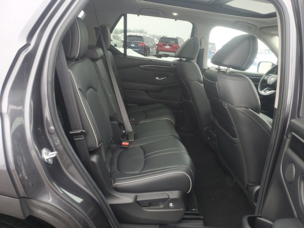 Certified 2024 Honda Pilot Elite image 29