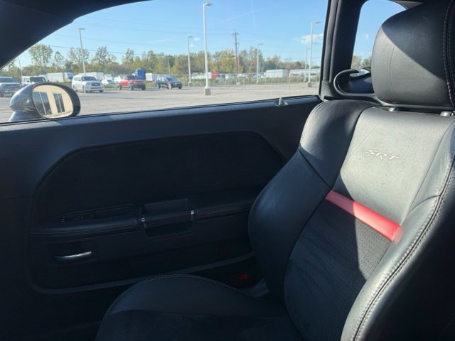 Used 2009 Dodge Challenger SRT8 RWD image 12