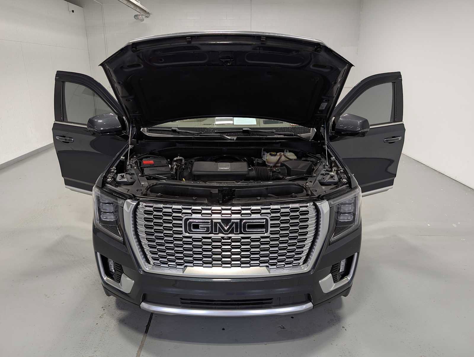 Certified 2022 GMC Yukon Denali w/ Max Trailering Package AWD/4WD image 13