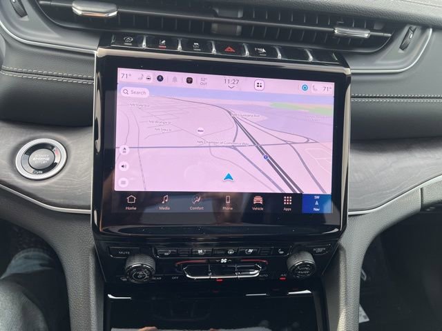 New 2025 Jeep Grand Cherokee L Limited w/ Luxury Tech Group II image 20