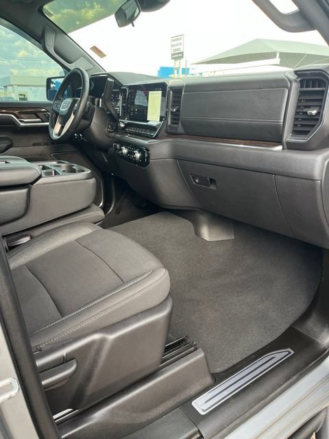 Used 2024 GMC Sierra 1500 Elevation w/ X31 Off-Road Package AWD/4WD image 11