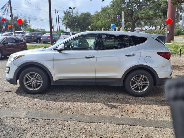 Used 2017 Hyundai Santa Fe Sport FWD image 4