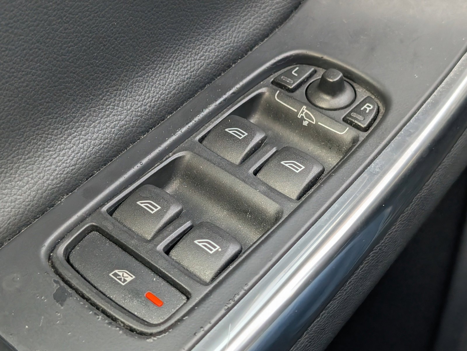 Used 2015 Volvo S60 T5 Premier Plus image 15