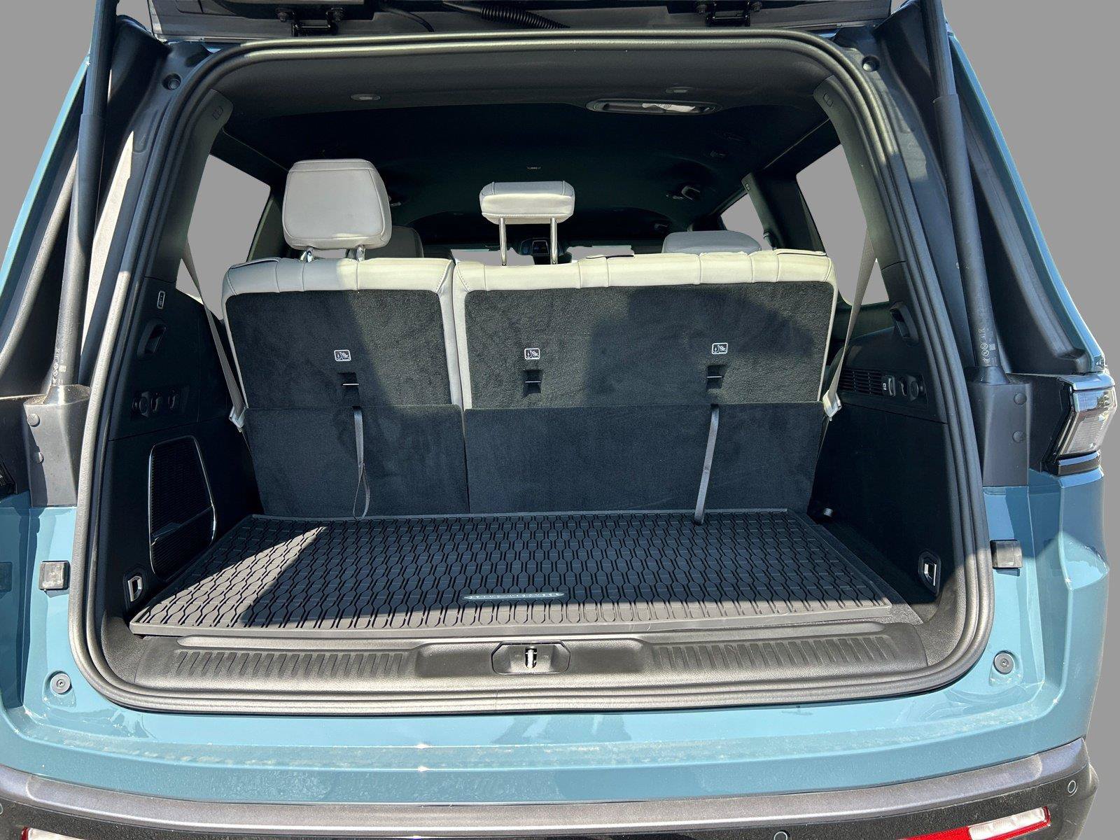 New 2026 Jeep Grand Wagoneer 2WD image 5