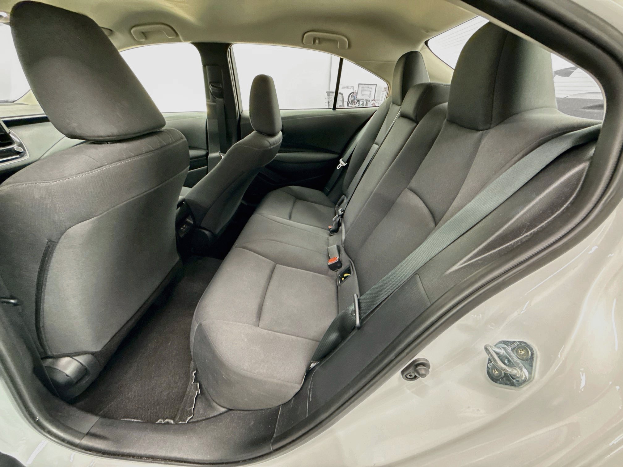 Used 2025 Toyota Corolla LE FWD image 25