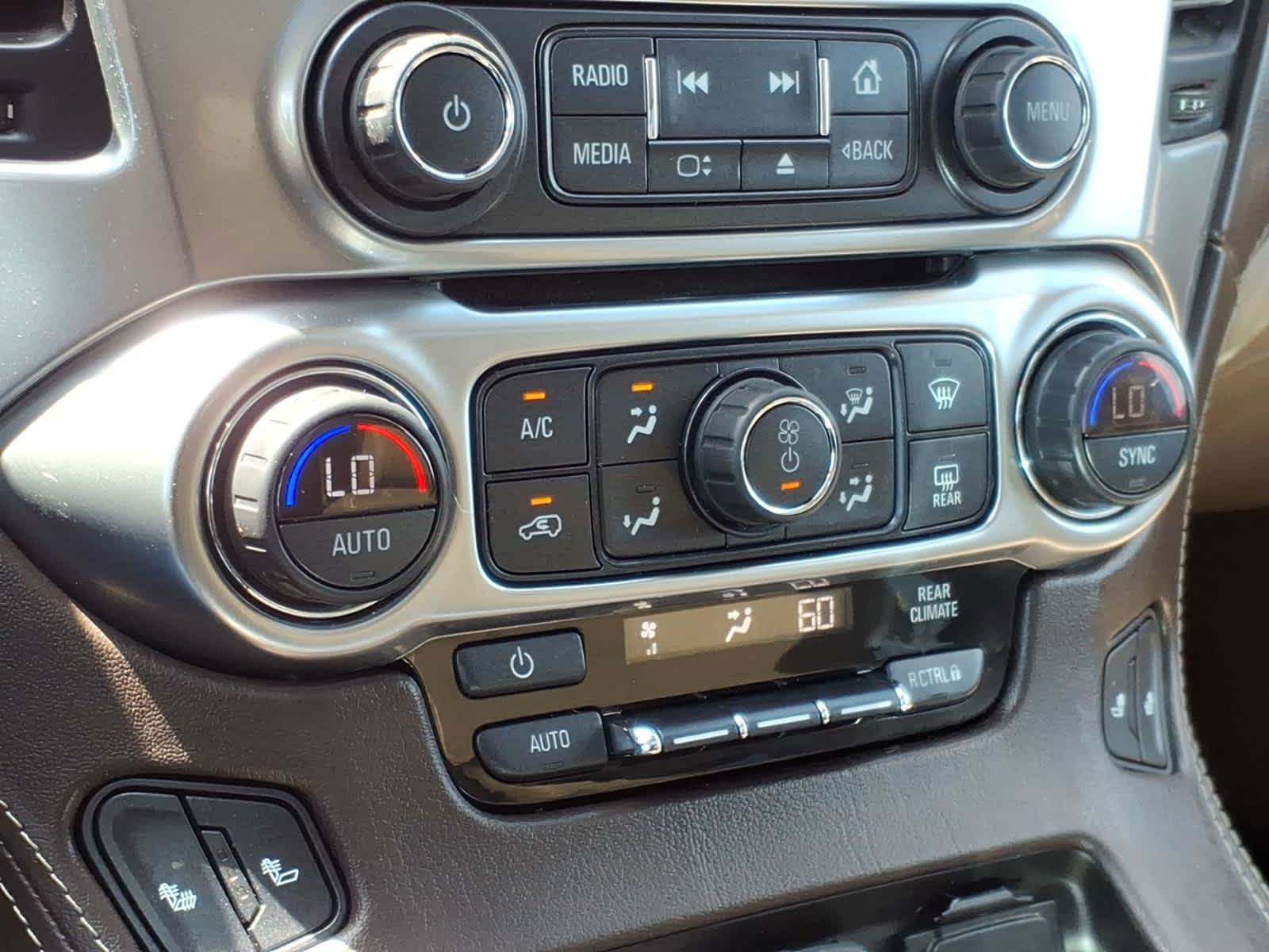 Used 2020 Chevrolet Suburban LT AWD/4WD image 30