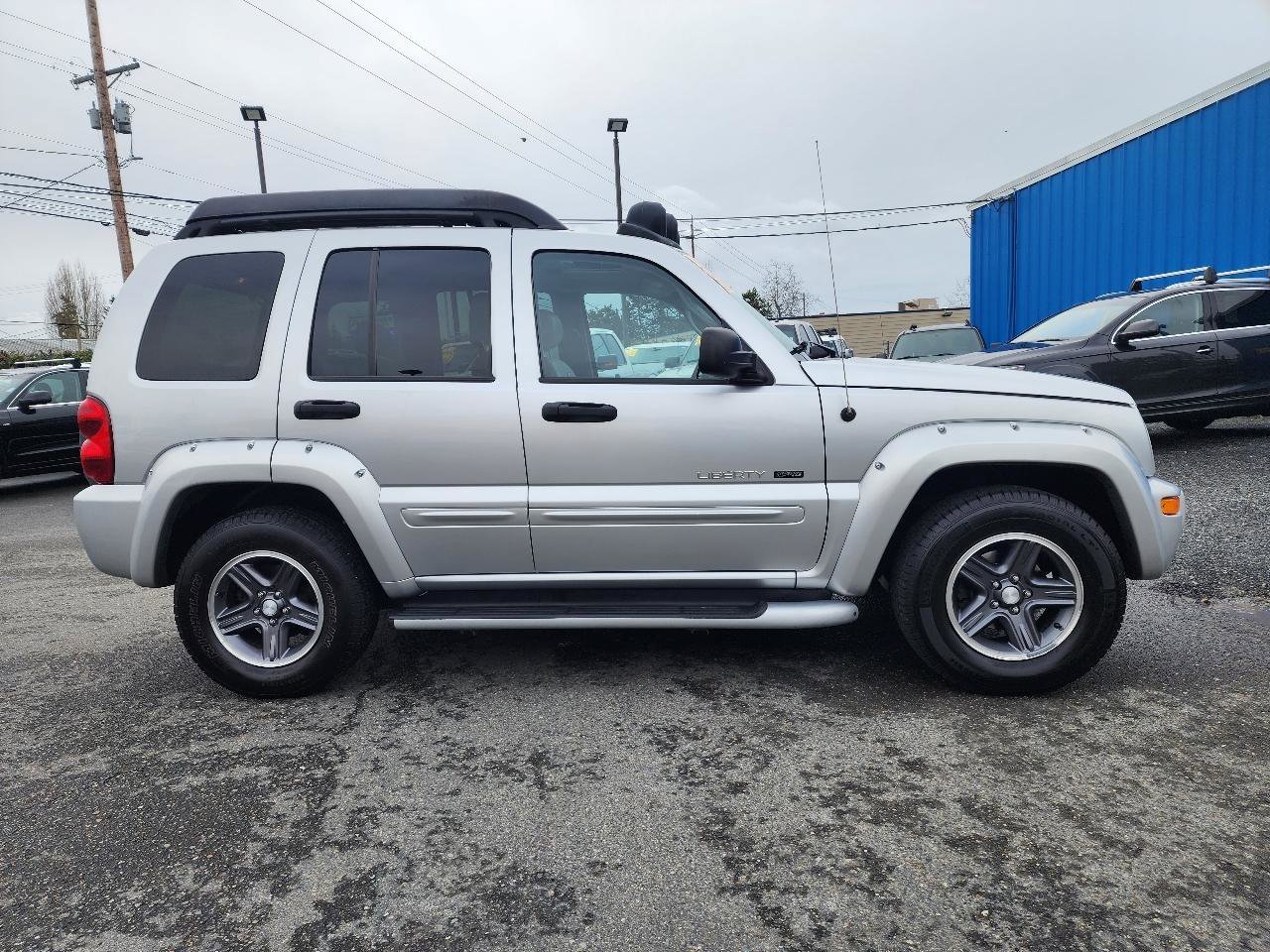 Used 2003 Jeep Liberty Renegade image 4