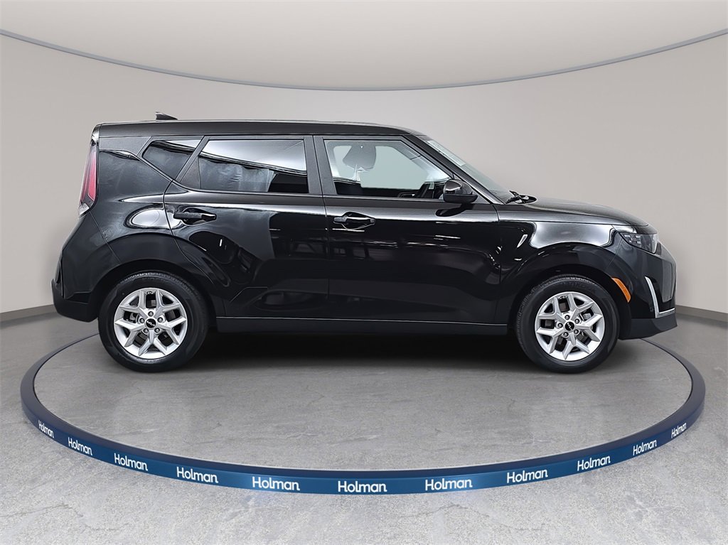 Used 2024 Kia Soul LX w/ Option Group 015 image 7
