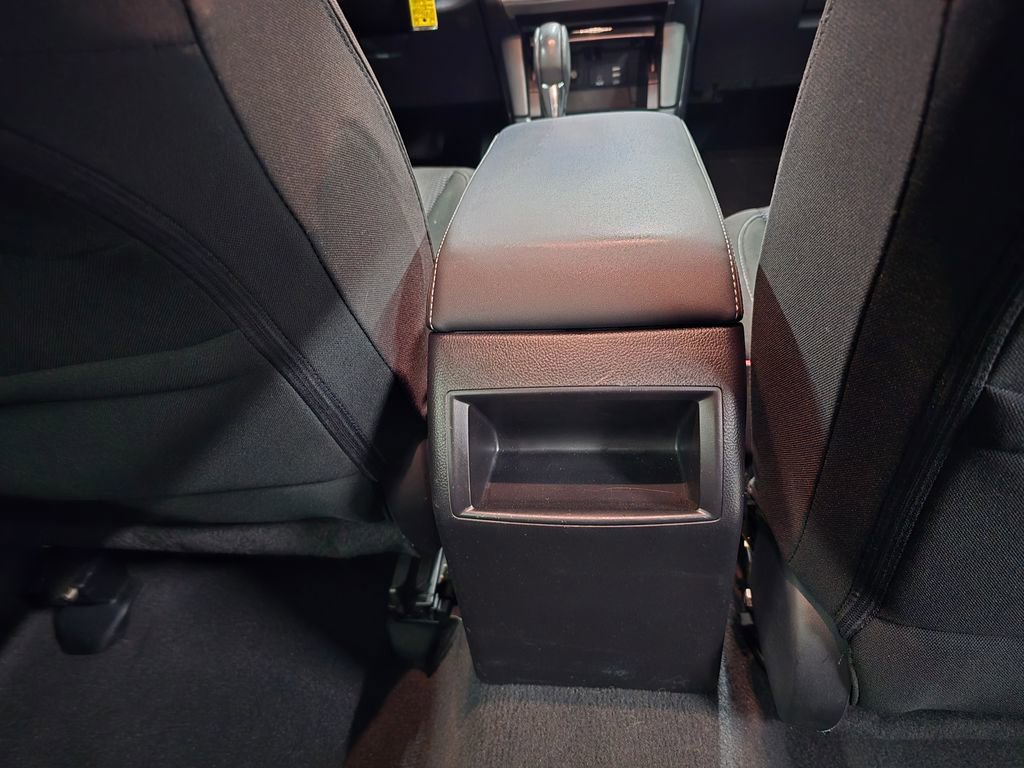 Used 2017 Subaru Outback 2.5i Premium image 31