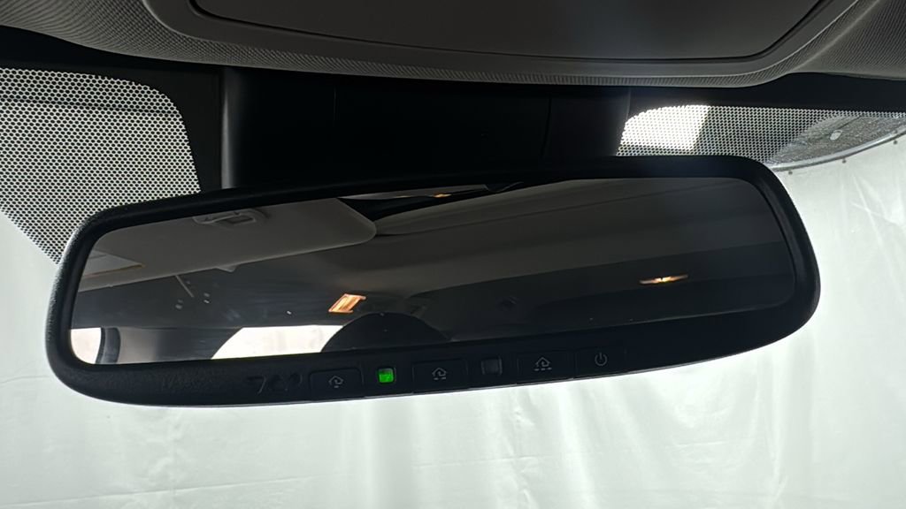 Used 2024 Toyota Sienna XLE image 35