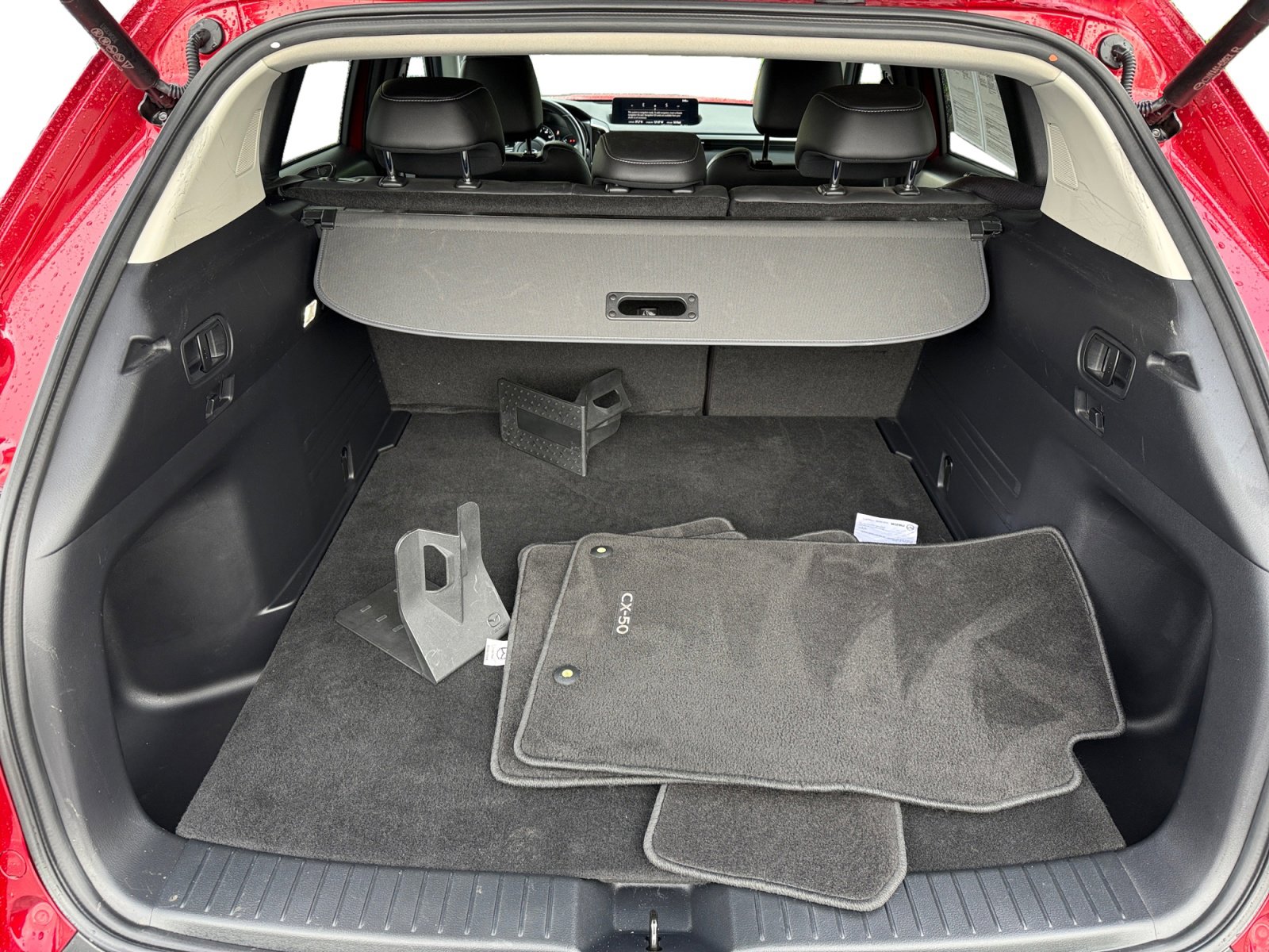 Used 2024 MAZDA CX-50 AWD 2.5 S w/ Cargo Package image 17
