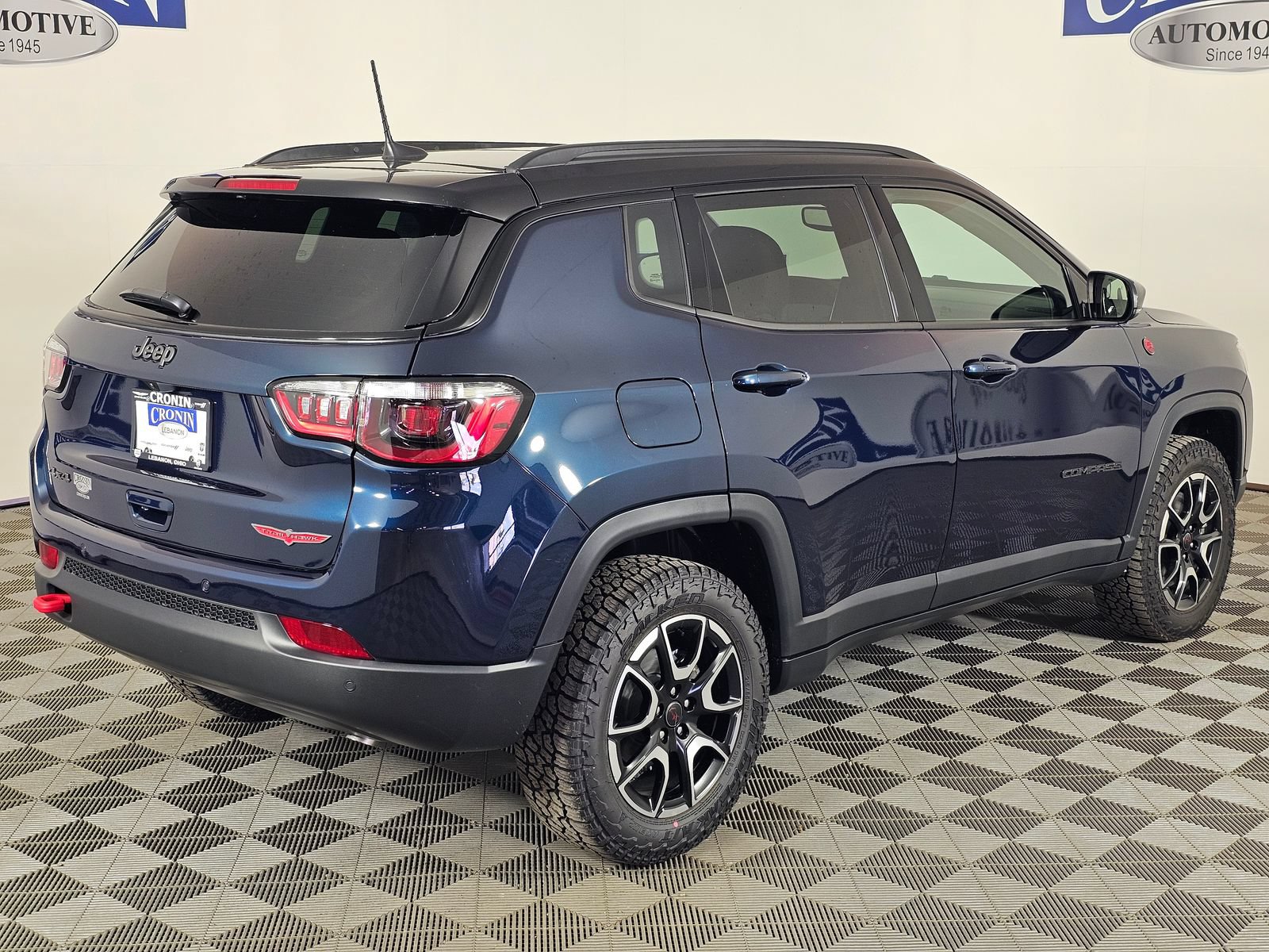 New 2026 Jeep Compass Trailhawk AWD/4WD image 32