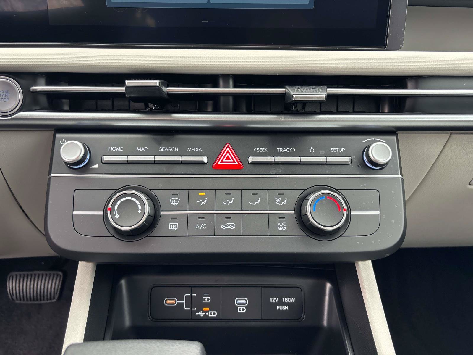New 2026 Hyundai Tucson SE AWD/4WD image 9