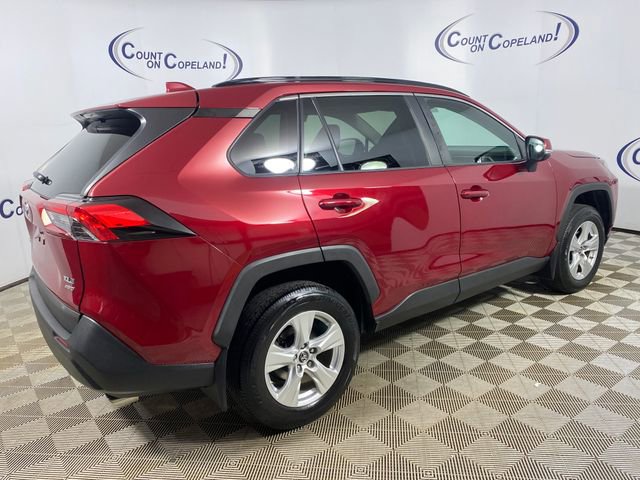 Used 2019 Toyota RAV4 XLE w/ Convenience Package AWD/4WD image 7