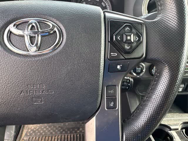 Used 2022 Toyota Tacoma TRD Off-Road AWD/4WD image 13