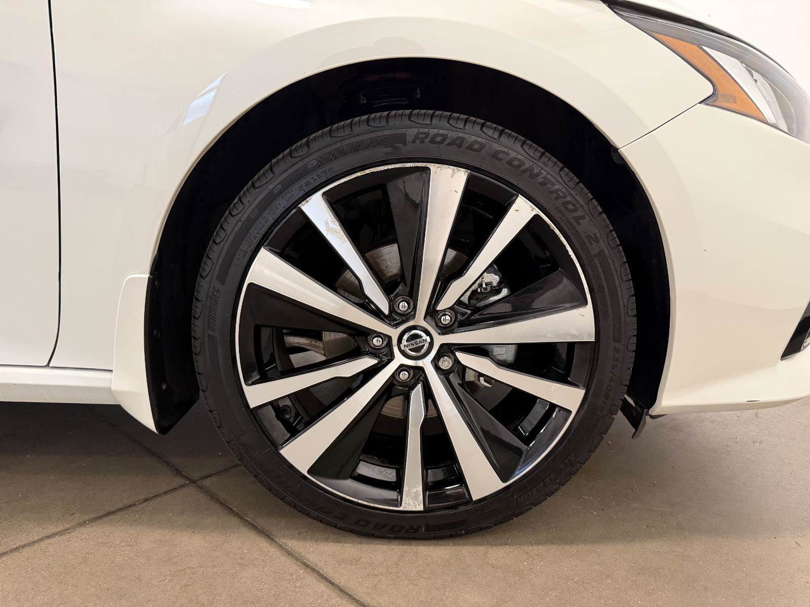 Used 2021 Nissan Altima 2.5 Platinum AWD/4WD image 30