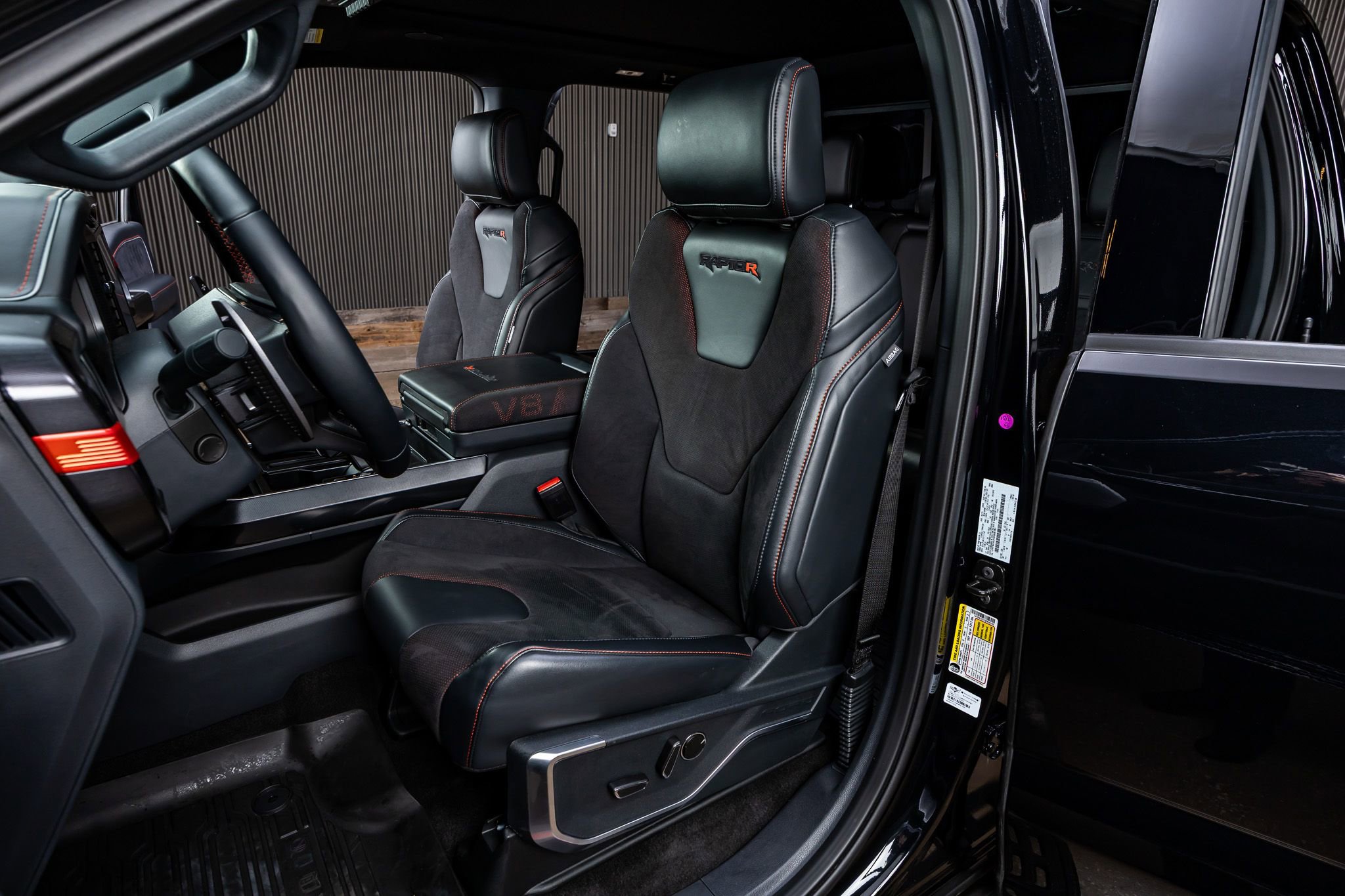 Used 2025 Ford F150 Raptor w/ Equipment Group 803A Raptor R image 30