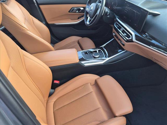 Certified 2023 BMW 330i xDrive Sedan w/ Premium Package AWD/4WD image 21