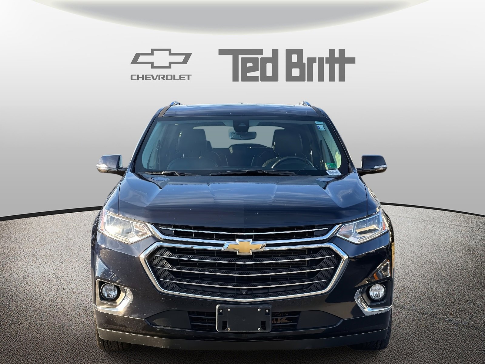 Used 2020 Chevrolet Traverse Premier image 2