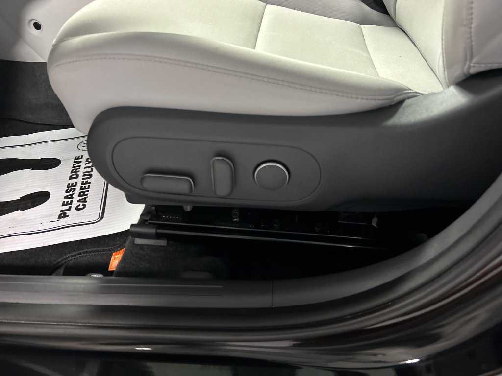 Used 2025 Hyundai Kona SEL AWD/4WD image 11