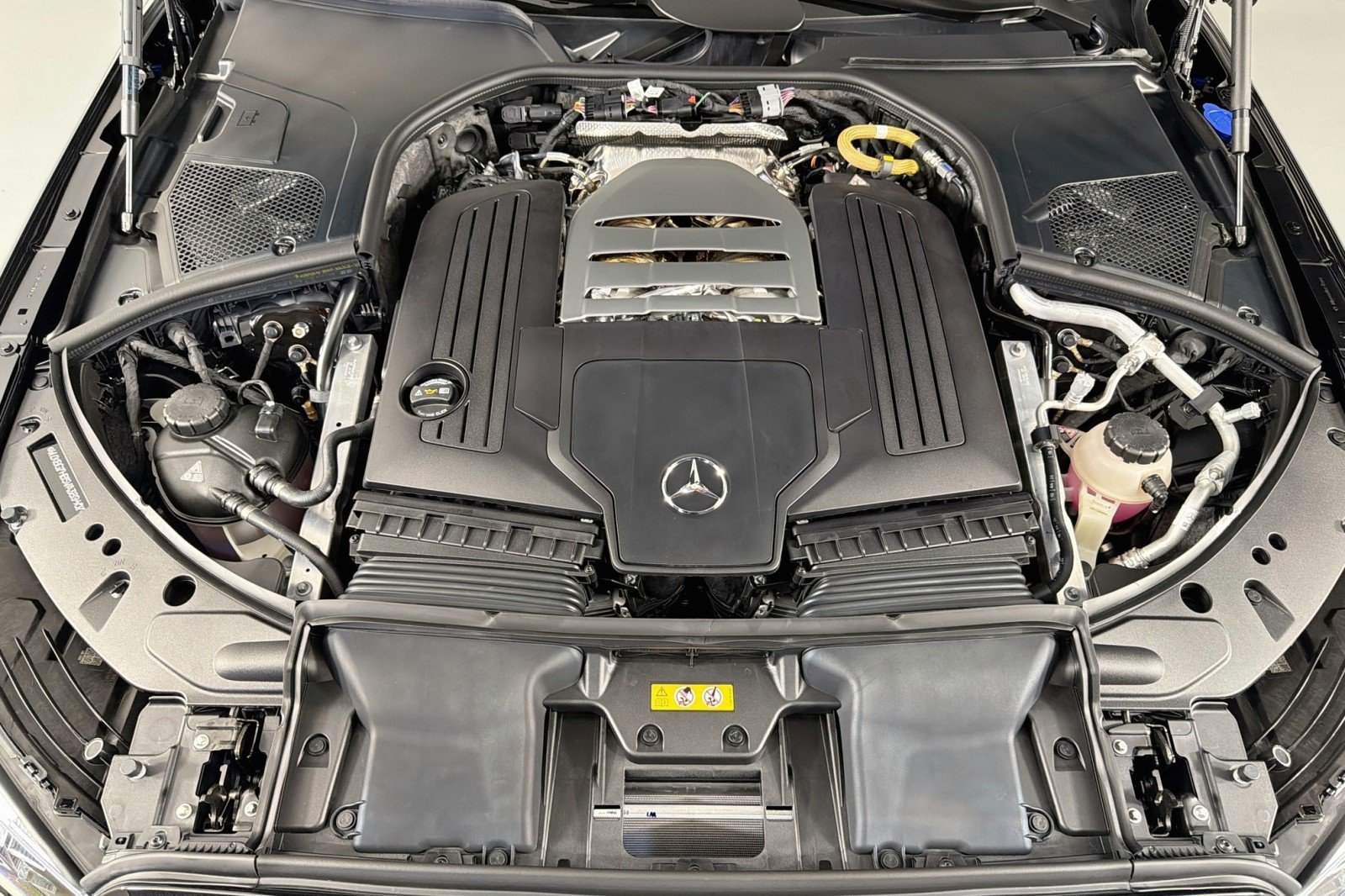 New 2027 Mercedes-Benz S 580 4MATIC Sedan image 10