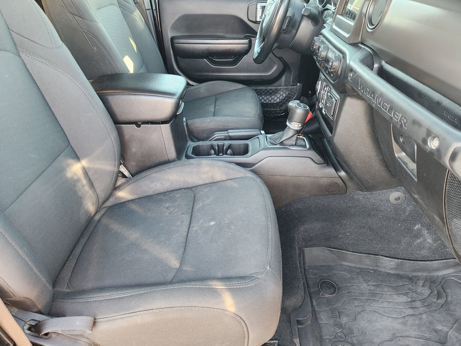 Used 2021 Jeep Wrangler Unlimited Sport image 17