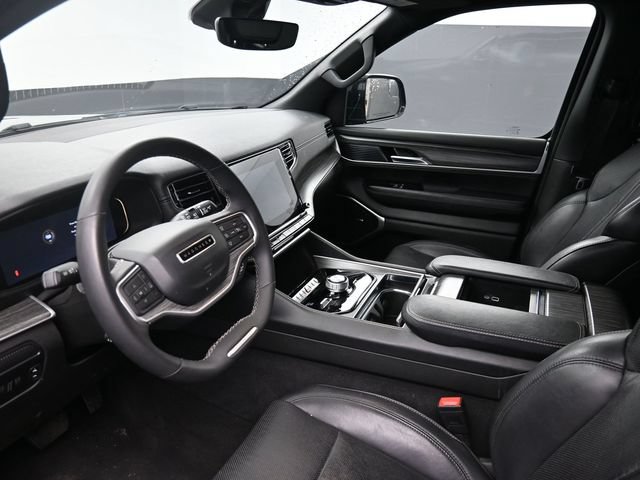 Used 2024 Jeep Wagoneer Series II w/ Flexible Seating Group AWD/4WD image 24