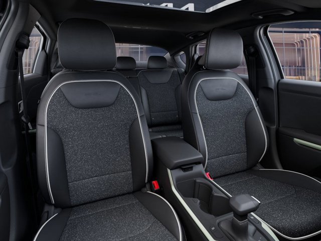 New 2025 Kia K4 GT-Line image 18
