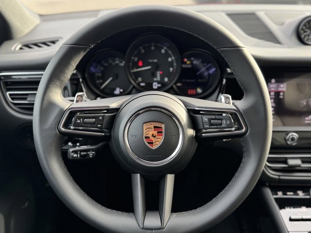 New 2026 Porsche Macan image 19