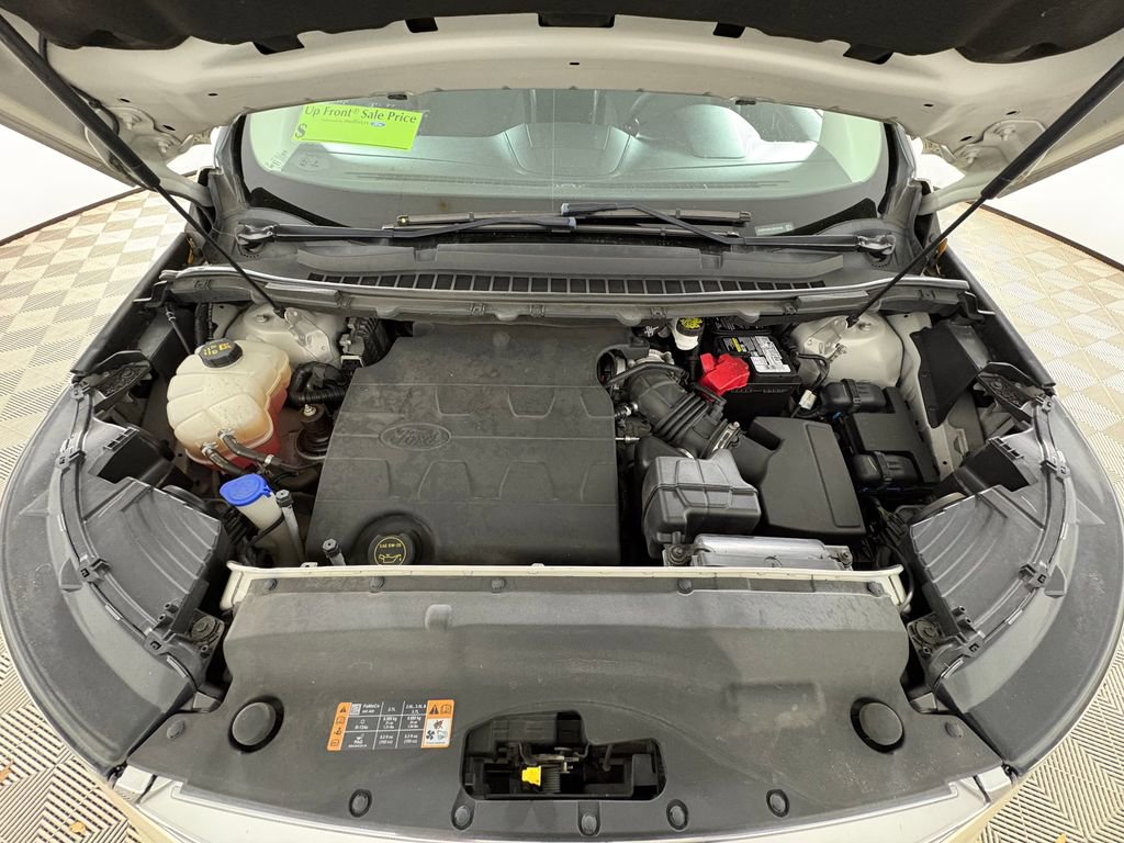 Certified 2018 Ford Edge Titanium w/ Equipment Group 301A image 33