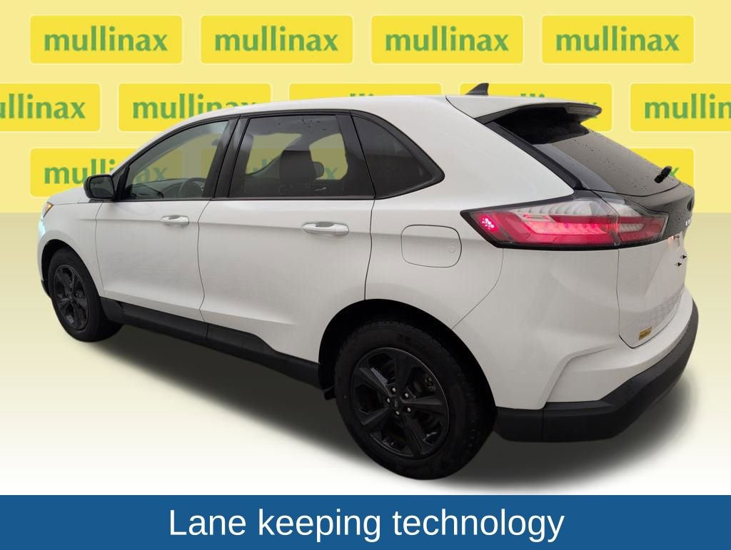 Used 2024 Ford Edge SE image 8