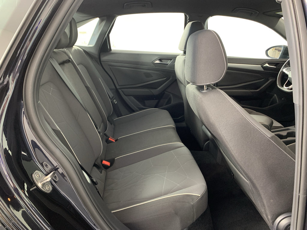 Used 2025 Volkswagen Jetta Sport FWD image 35