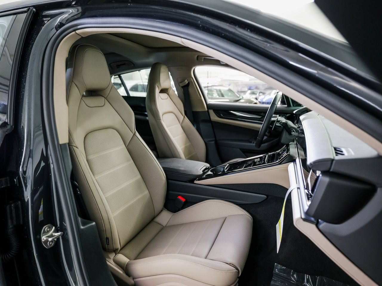 New 2026 Porsche Panamera 4 E-Hybrid AWD/4WD image 29