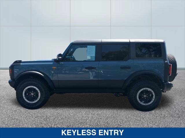 Used 2023 Ford Bronco Badlands AWD/4WD image 2