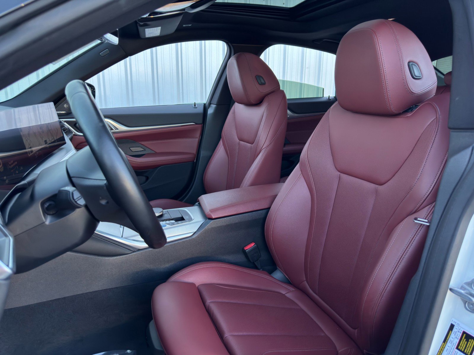 Used 2022 BMW i4 eDrive40 w/ M Sport Package image 41