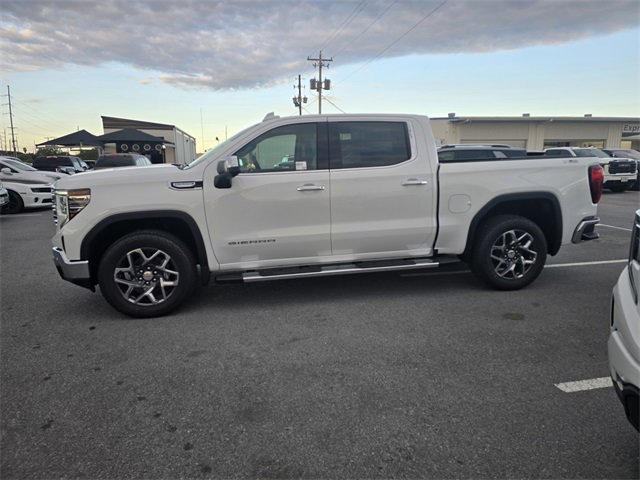 New 2026 GMC Sierra 1500 SLT image 8